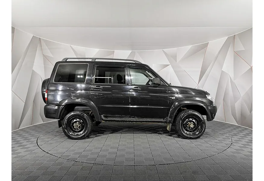 УАЗ Patriot 2.7 MT 4WD (128 л.с.) Черный в АВИЛОН. Слайд №6