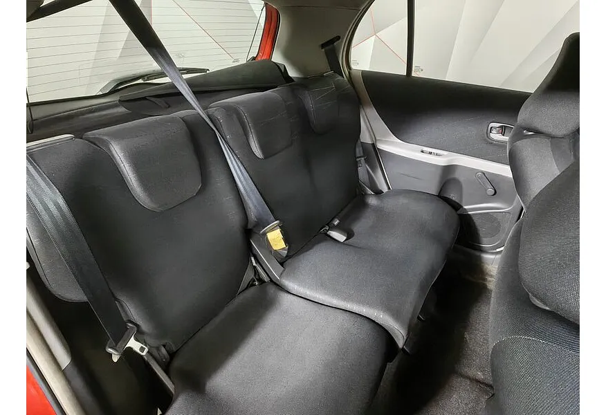 LIVE. Слайд №9