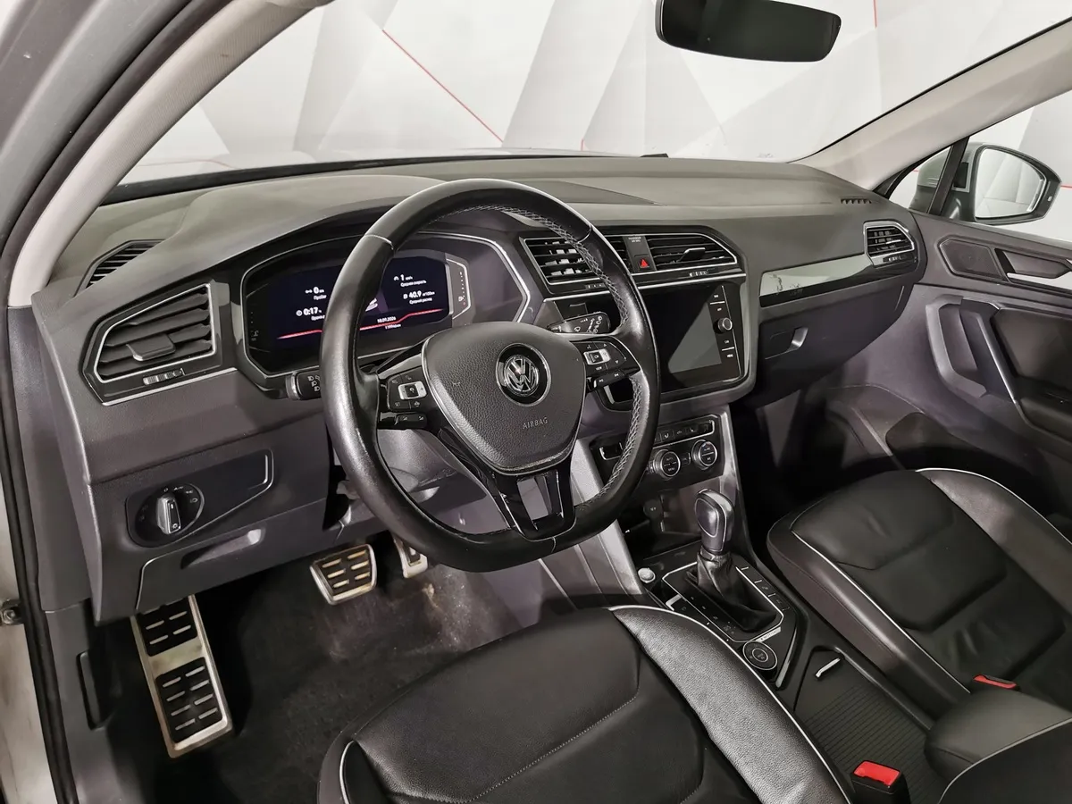 Volkswagen Tiguan 1.4 TSI 4Motion AT (150 л.с.) Exclusive Серый в АВИЛОН. Слайд №18
