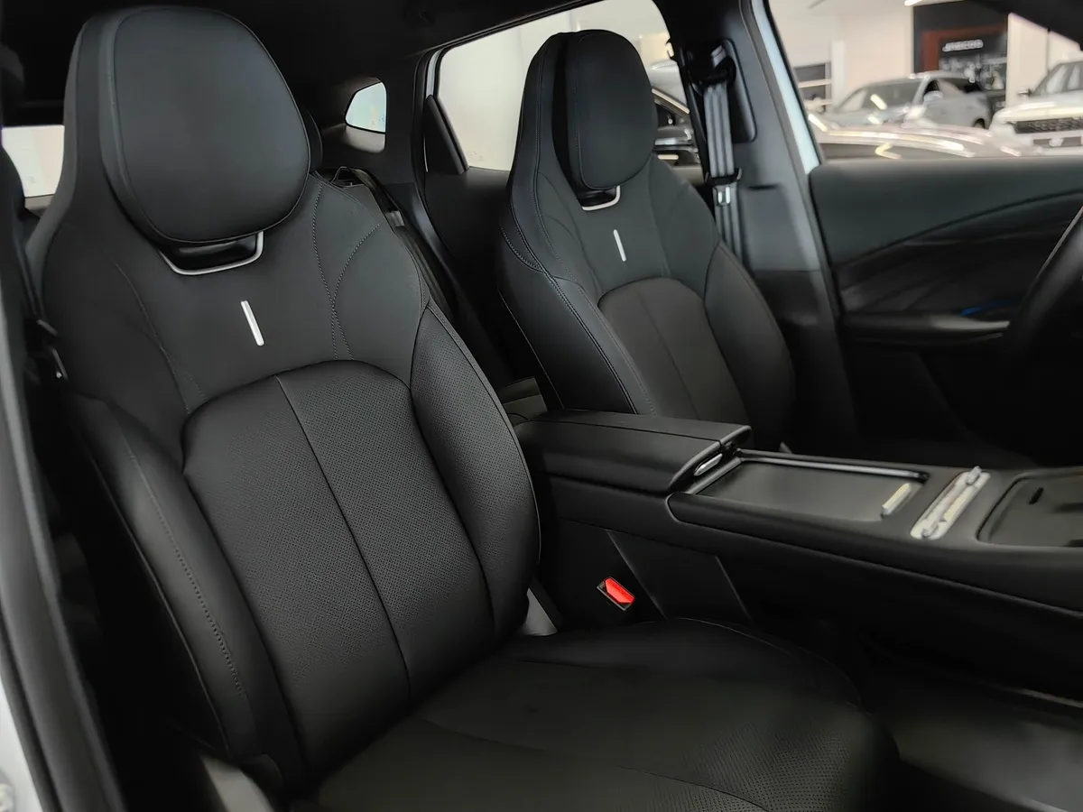OMODA C7 1.6 DCT 4WD (150 л.с.) Драйв Зеленый в АВИЛОН. Слайд №8