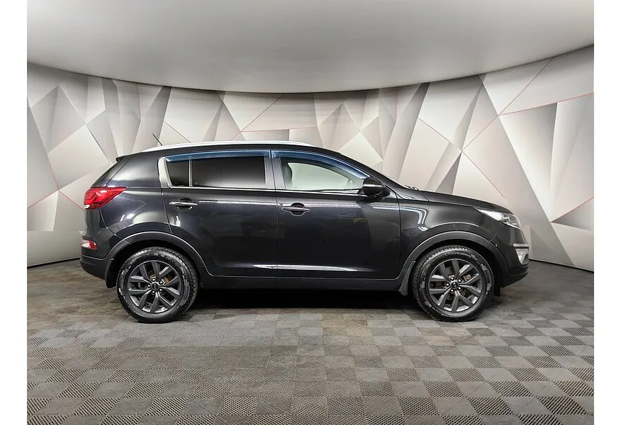 Kia Sportage 2.0 AT 4WD (150 л.с.) Luxe Черный в АВИЛОН. Слайд №6