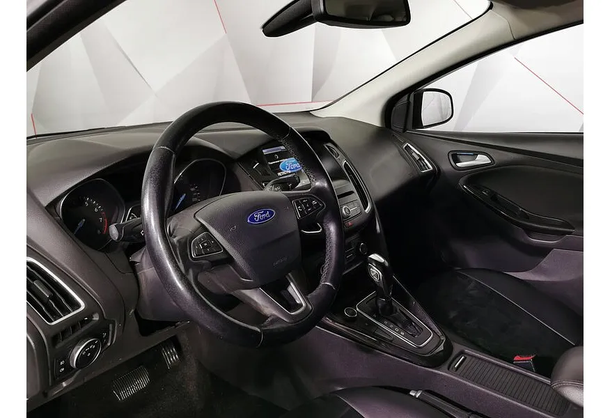 Ford Focus 1.6 Ti-VCT PowerShift (125 л.с.) SYNC Edition Черный в АВИЛОН. Слайд №19
