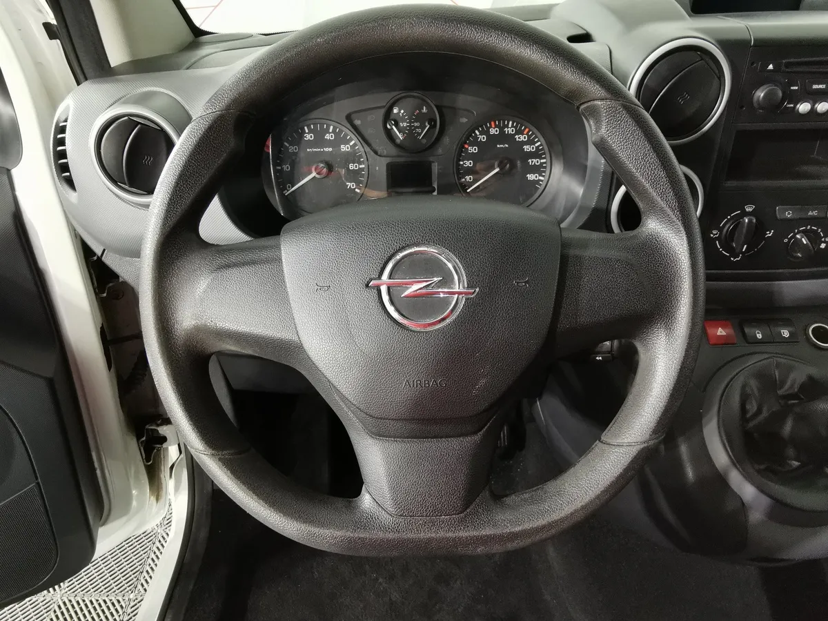 Opel Combo 1.4 MT (90 л.с.) Белый в АВИЛОН. Слайд №16