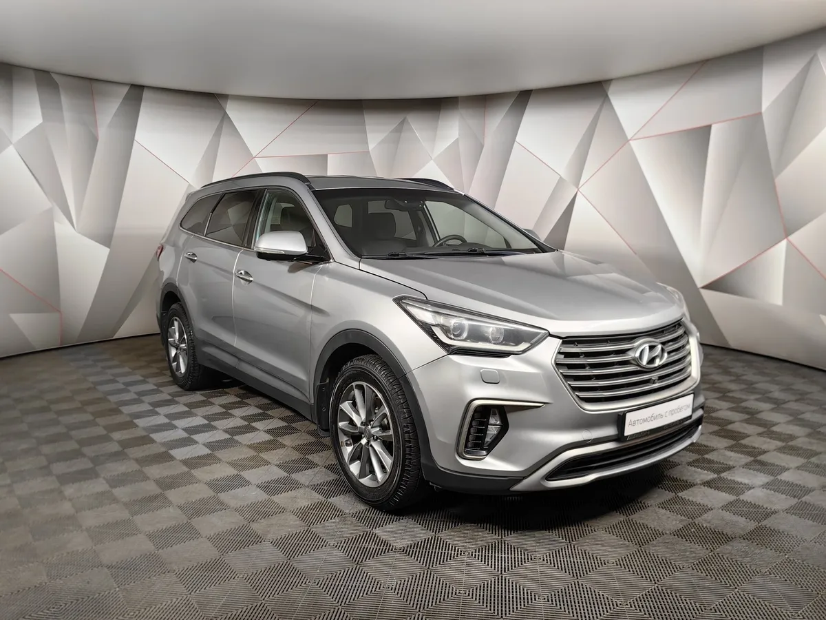 Hyundai Santa Fe 2.2 CRDi AT 4WD (200 л.с.) Style Серебристый в АВИЛОН. Слайд №3