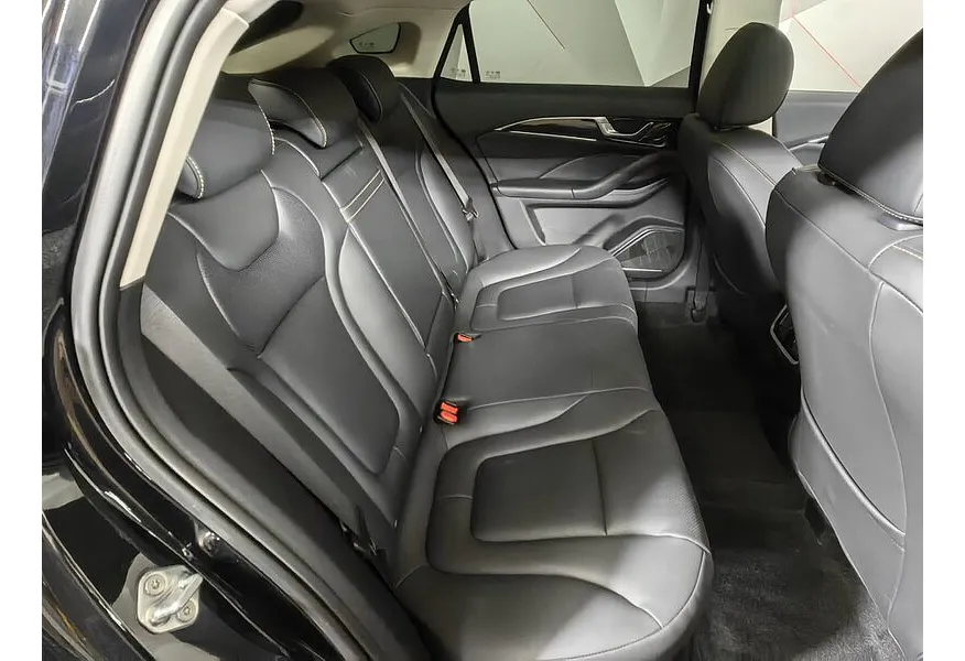 FAW Bestune B70 2.0 AT (217 л.с.) Master Черный в АВИЛОН. Слайд №16