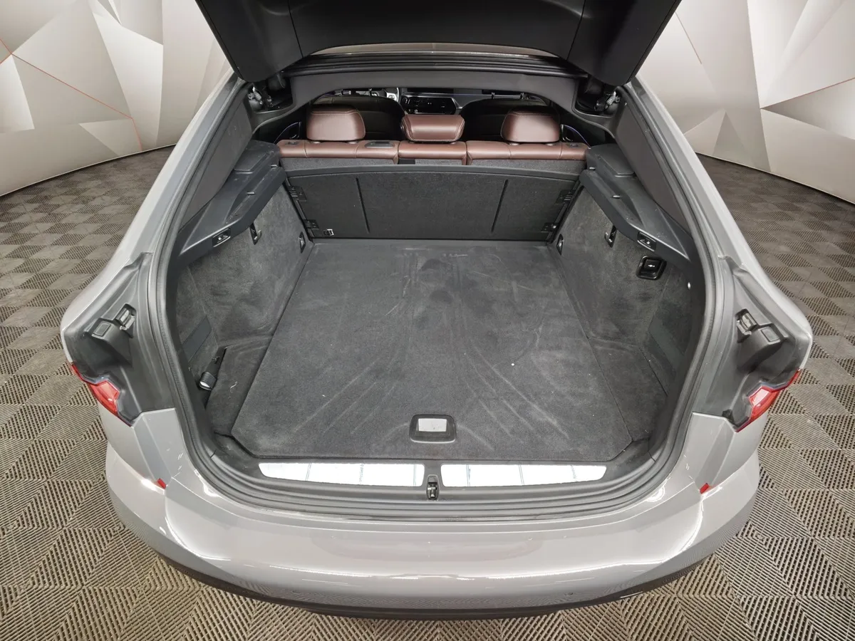 BMW 6 серия 630d xDrive Steptronic (249 л.с.) M Sport Pro Серый в АВИЛОН. Слайд №9