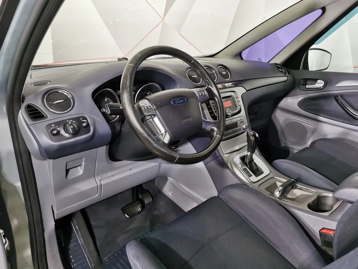 Ford S-Max 2.3 Powershift (161 л.с.) Trend Серый в АВИЛОН. Слайд №17
