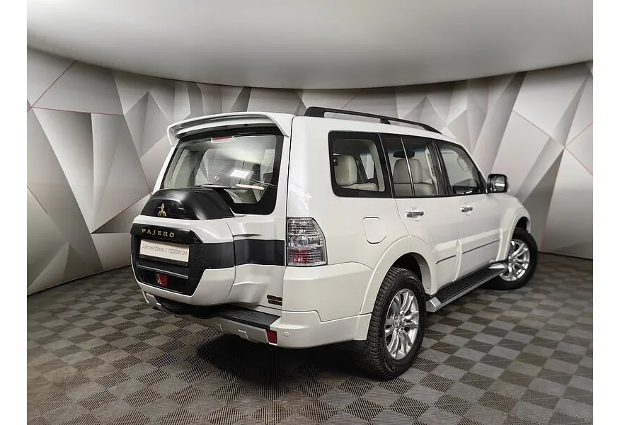 Mitsubishi Pajero 3.8 AT (250 л.с.) Белый в АВИЛОН. Слайд №2
