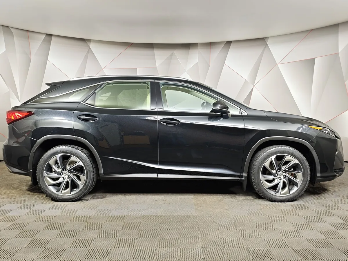 Lexus RX 200t AT AWD (238 л.с.) Luxury Черный в АВИЛОН. Слайд №6