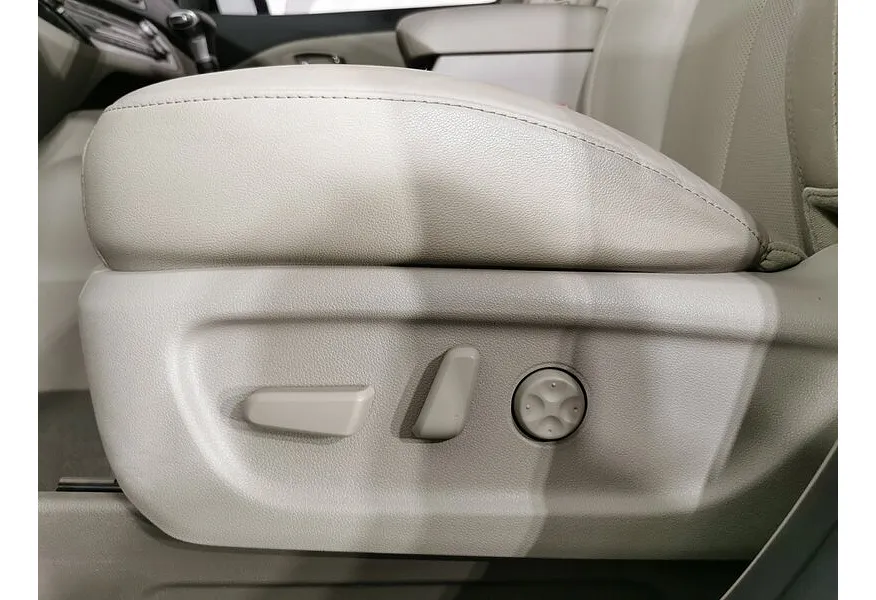 Kia Carnival 2.2 AT (199 л.с.) Premium Серый в АВИЛОН. Слайд №21