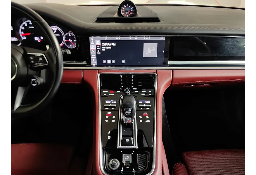 Porsche Panamera 4 3.0 PDK AWD (330 л.с.) Красный в АВИЛОН. Слайд №15