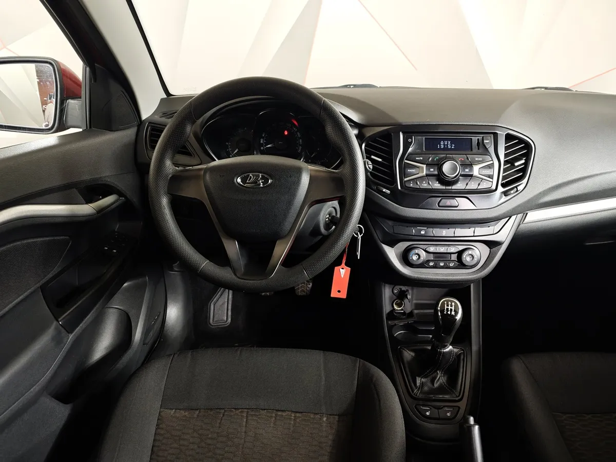 ВАЗ (Lada) Vesta 1.6 MT (106 л.с.) Красный в АВИЛОН. Слайд №19