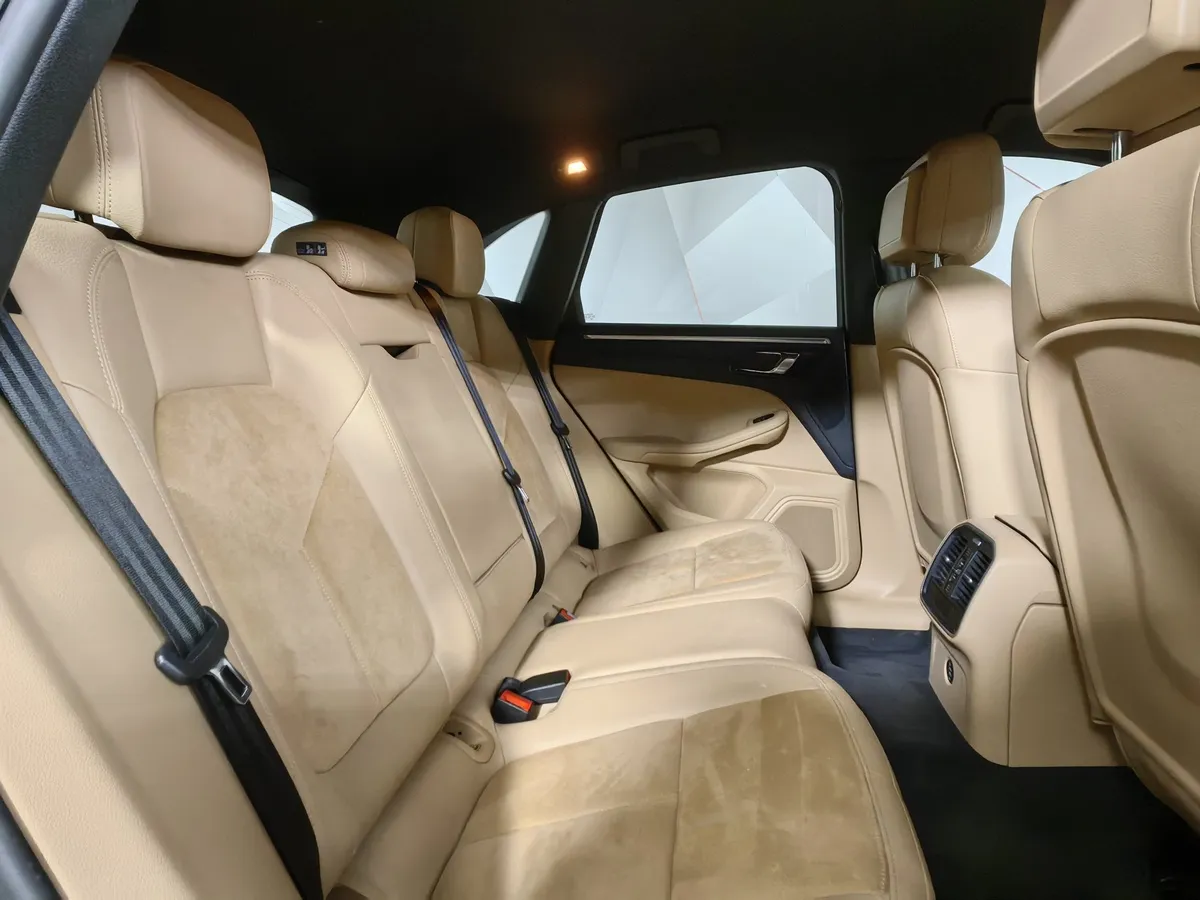 Porsche Macan 2.0 PDK AWD (252 л.с.) Серый в АВИЛОН. Слайд №16