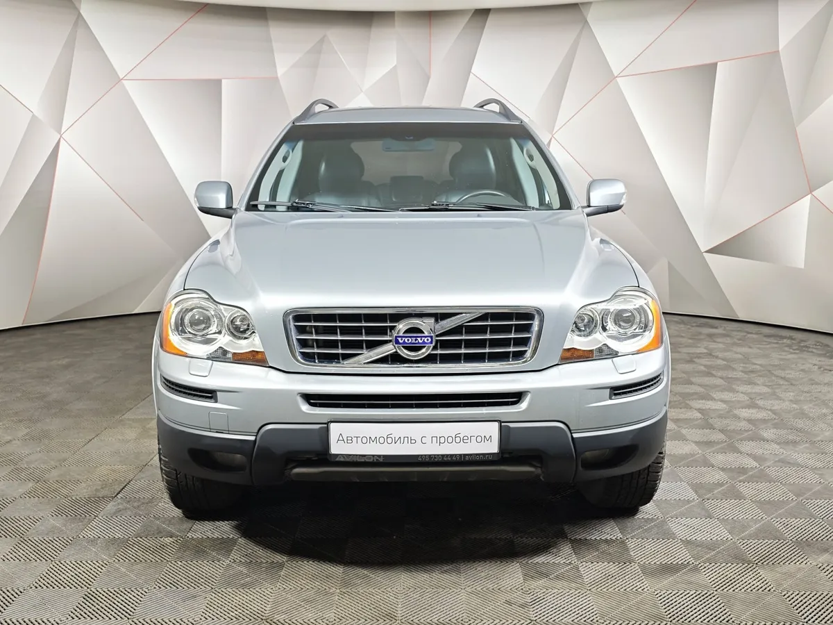Volvo XC90 2.5 T5 Geartronic AWD (5 мест) (210 л.с.) Серебристый в АВИЛОН. Слайд №7