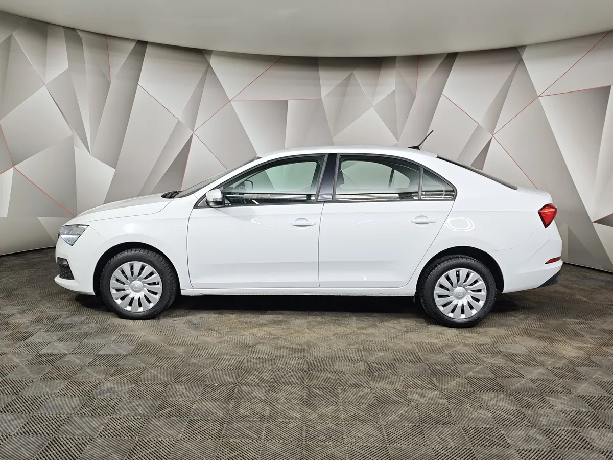 Skoda Rapid 1.6 AT (110 л.с.) Белый в АВИЛОН. Слайд №5