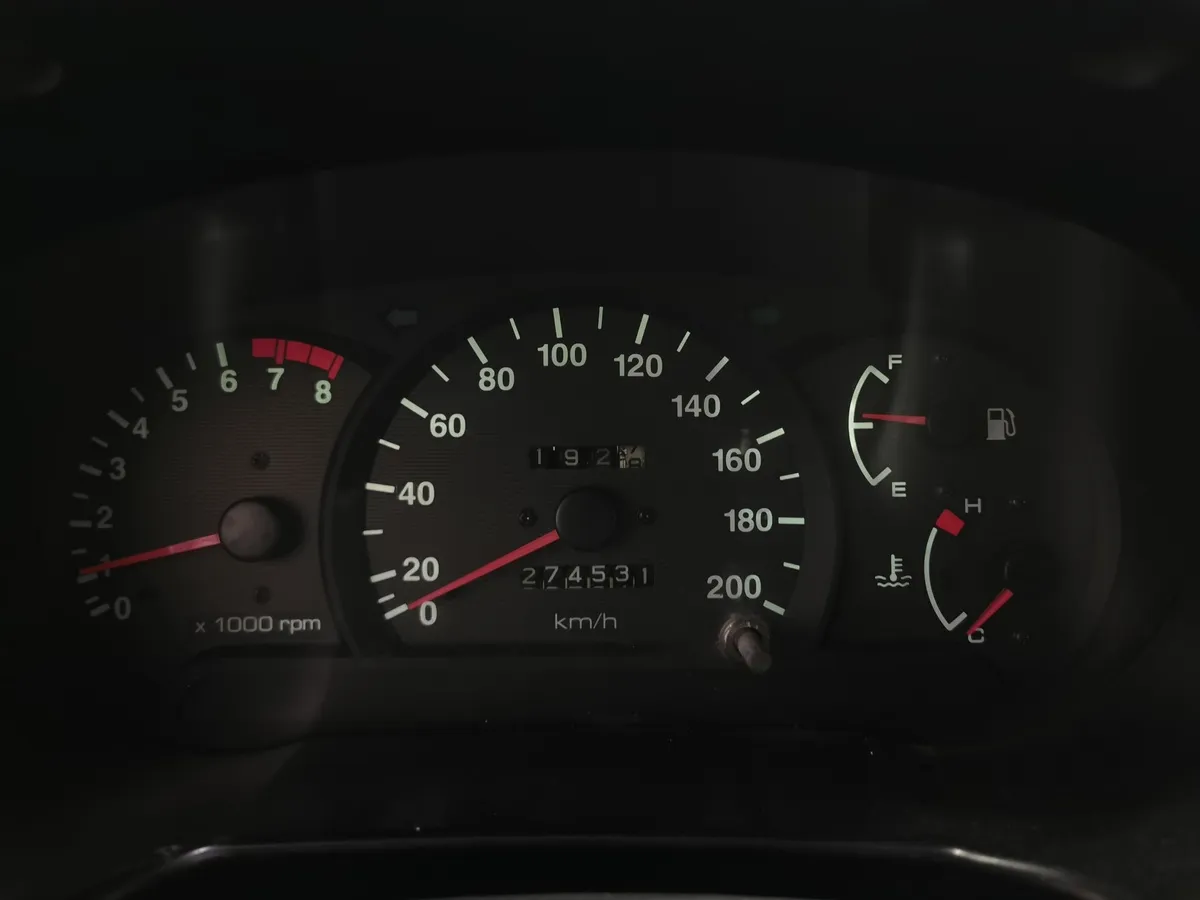 Hyundai Accent 1.5 MT (102 л.с.) Серебристый в АВИЛОН. Слайд №16