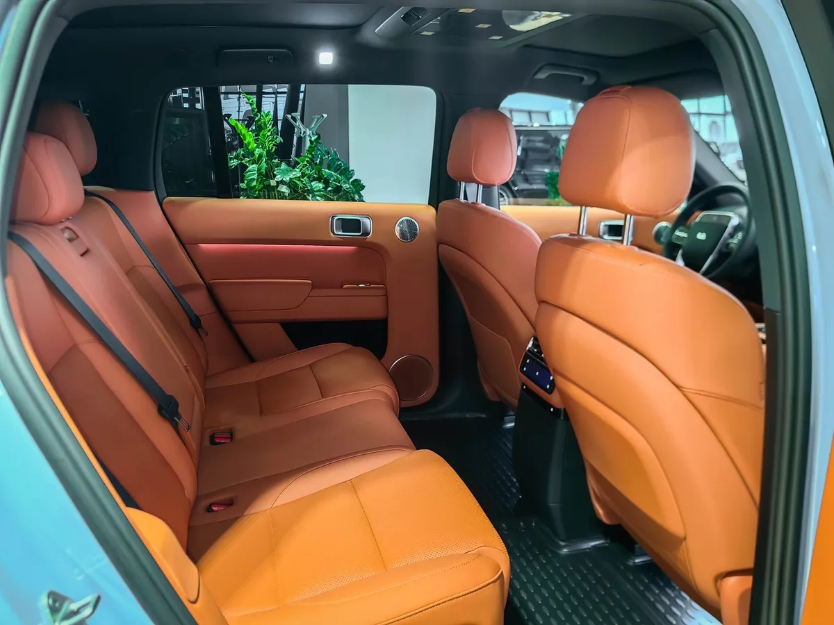 Li Auto L7 1.5 AT 4WD (449 л.с.) Ultra Голубой в АВИЛОН. Слайд №12