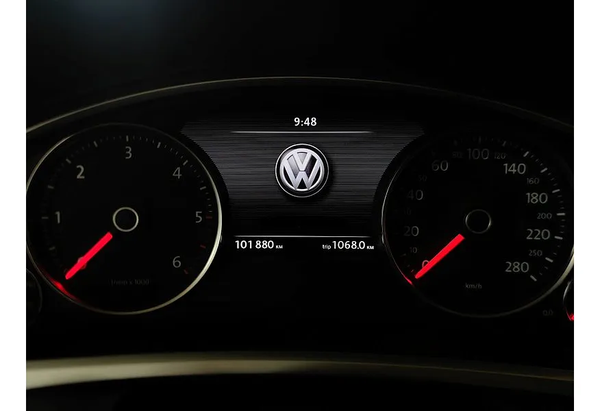 Volkswagen Touareg 3.0 TDI Tiptronic 4Motion (245 л.с.) V6 TDI Черный в АВИЛОН. Слайд №18