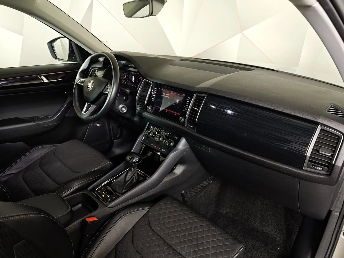 Skoda Kodiaq 2.0 TDI DSG 4X4 (150 л.с.) Бежевый в АВИЛОН. Слайд №13