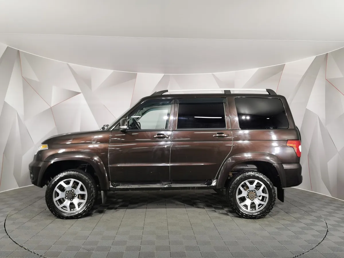 УАЗ Patriot 2.7 AT 4WD (150 л.с.) Оптимум Коричневый в АВИЛОН. Слайд №5