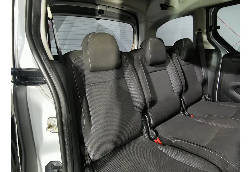 Peugeot Partner 1.6 HDi MT (90 л.с.) Crossway Active Серый в АВИЛОН. Слайд №17