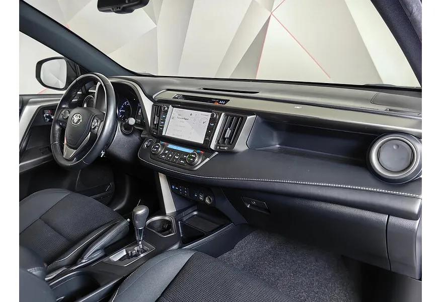 Toyota RAV4 2.5 AT 4WD (180 л.с.) Престиж Белый в АВИЛОН. Слайд №13