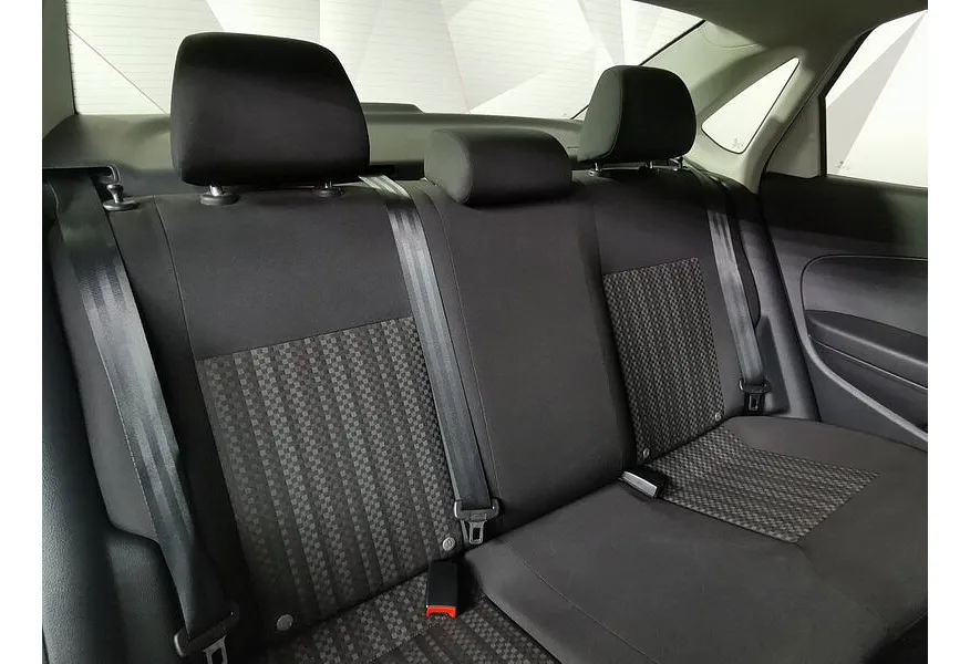 Volkswagen Polo 1.6 MPI MT (110 л.с.) Trendline Белый в АВИЛОН. Слайд №17