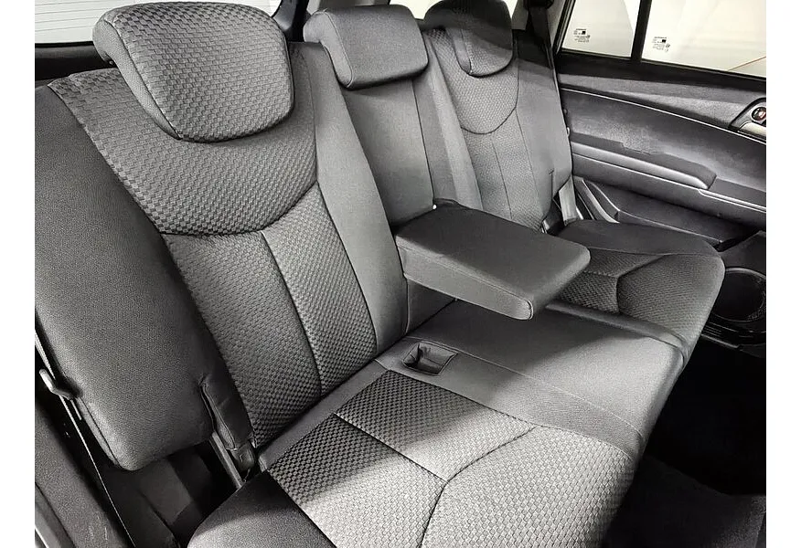 SsangYong Kyron 2.3 E-Tronic 4WD (150 л.с.) Серебристый в АВИЛОН. Слайд №17