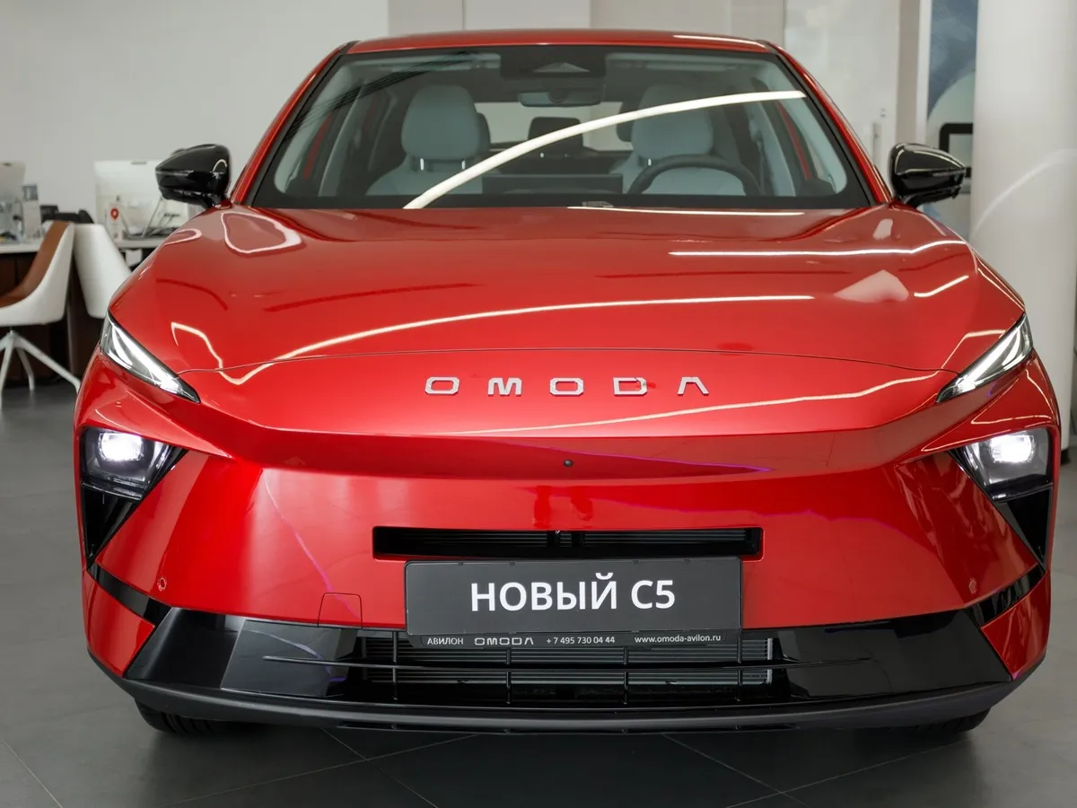 Omoda C5 1.5T DCT FWD (147 л.с.) Стиль Красный в АВИЛОН. Слайд №5