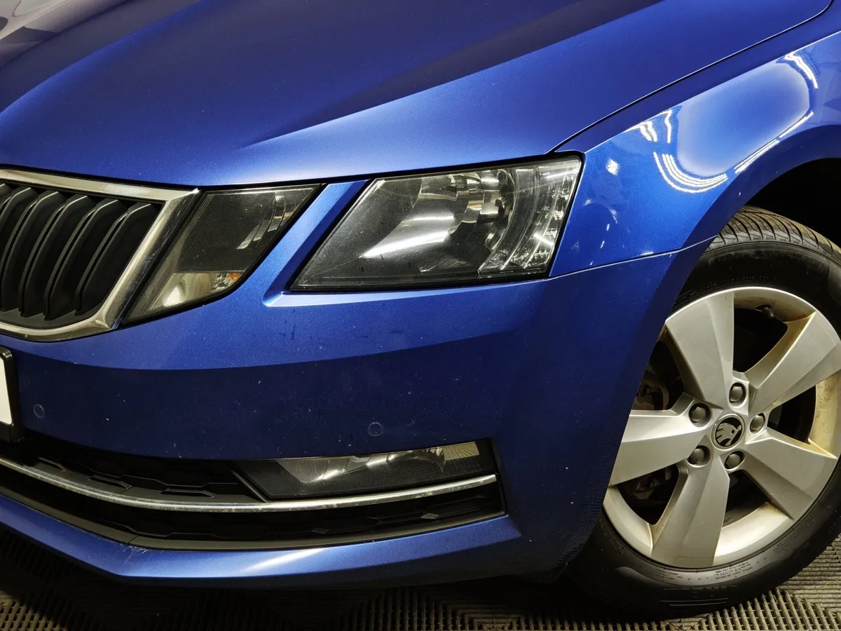 Skoda Octavia 1.6 MPI AT (110 л.с.) Синий в АВИЛОН. Слайд №9