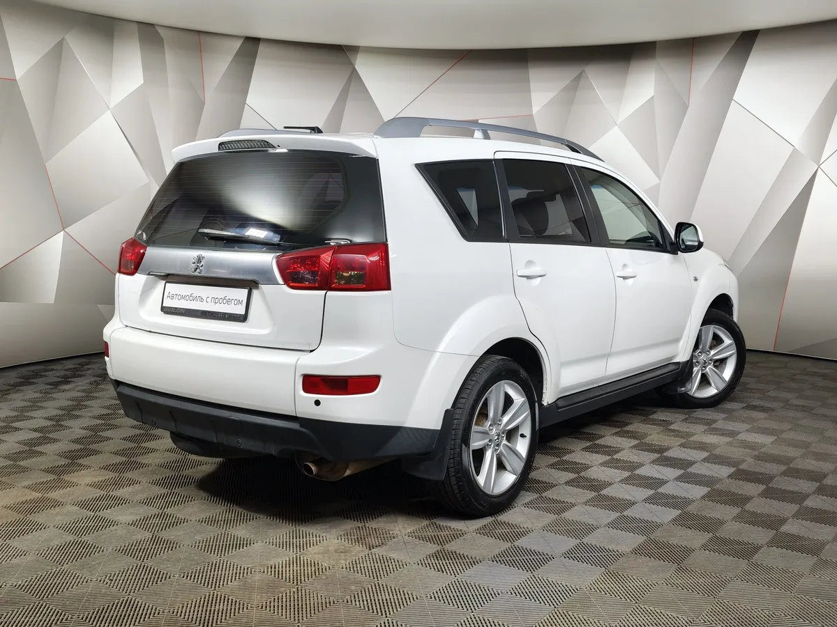 Peugeot 4007 2.0 CVT 4x4 (147 л.с.) Белый в АВИЛОН. Слайд №2