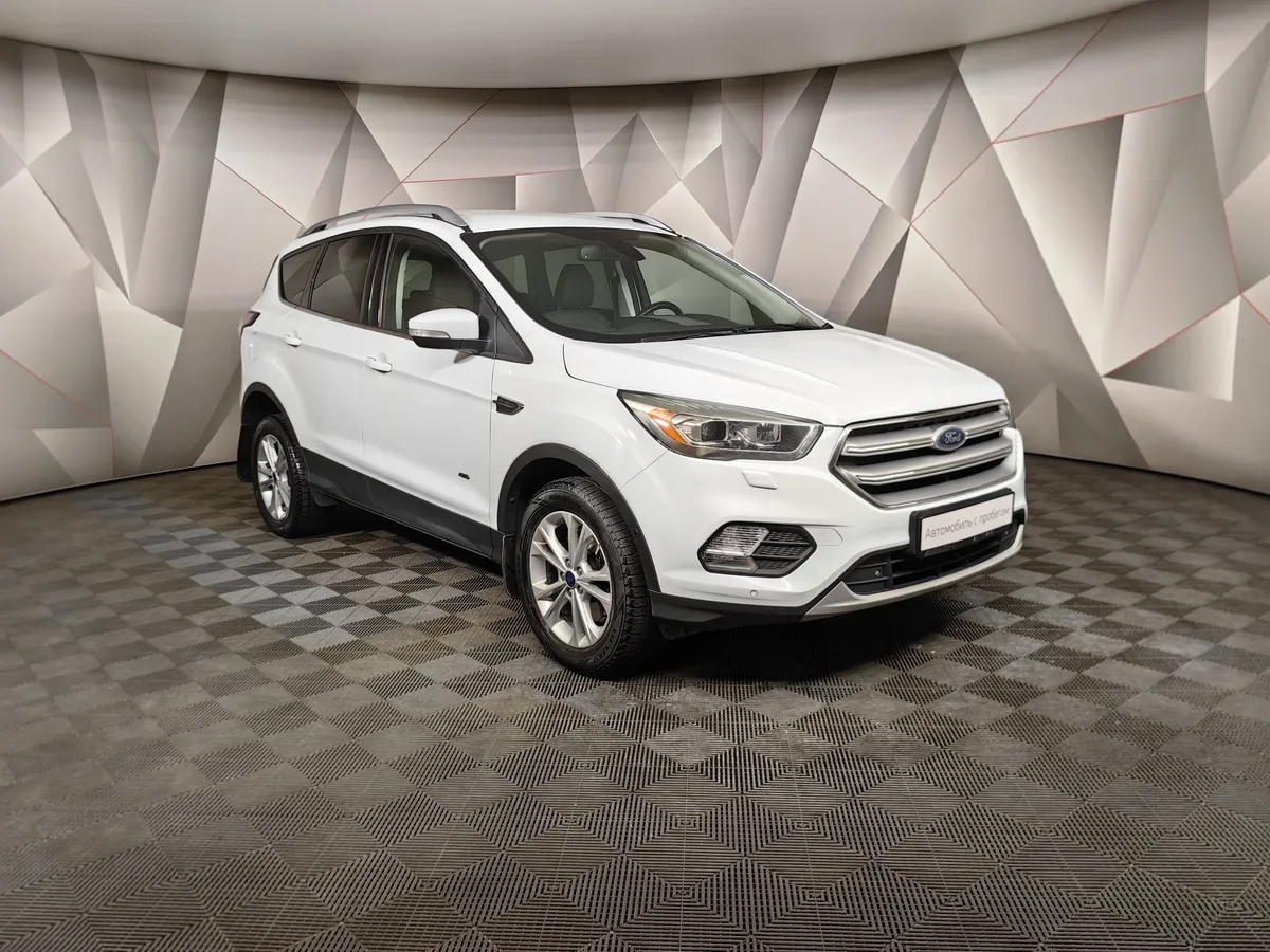 Ford Kuga 1.5 EcoBoost AT AWD (150 л.с.) Titanium Белый в АВИЛОН. Слайд №3