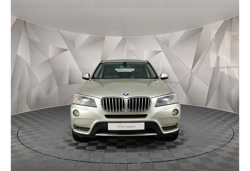 LIVE. Слайд №4