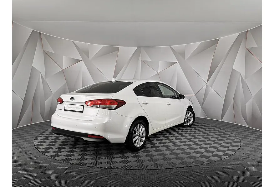 Kia Cerato 1.6 AT (130 л.с.) Comfort Белый в АВИЛОН. Слайд №2