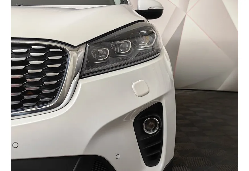 Kia Sorento 2.2 D AT AWD (5 мест) (200 л.с.) Prestige Белый в АВИЛОН. Слайд №10