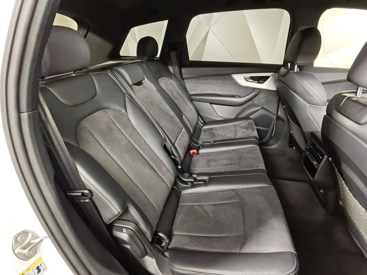 Audi Q7 3.0 TFSI Tiptronic quattro (249 л.с.) Белый в АВИЛОН. Слайд №15
