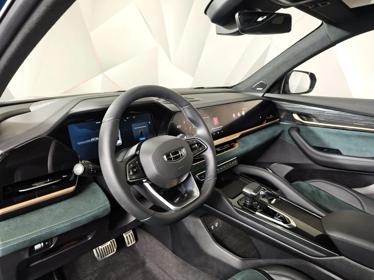 Geely Monjaro 2.0T 8AT 4WD (238 л.с.) Exclusive Синий в АВИЛОН. Слайд №19