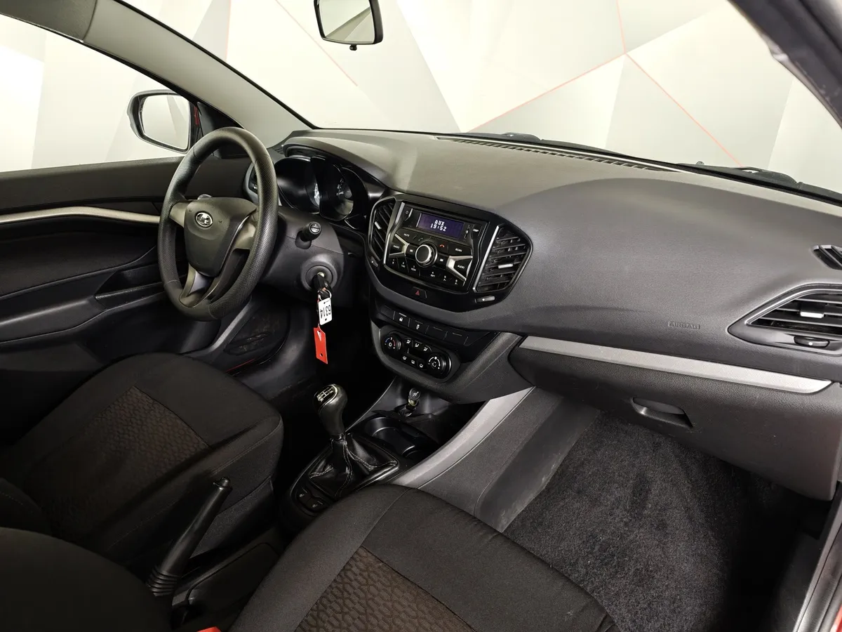 ВАЗ (Lada) Vesta 1.6 MT (106 л.с.) Красный в АВИЛОН. Слайд №12