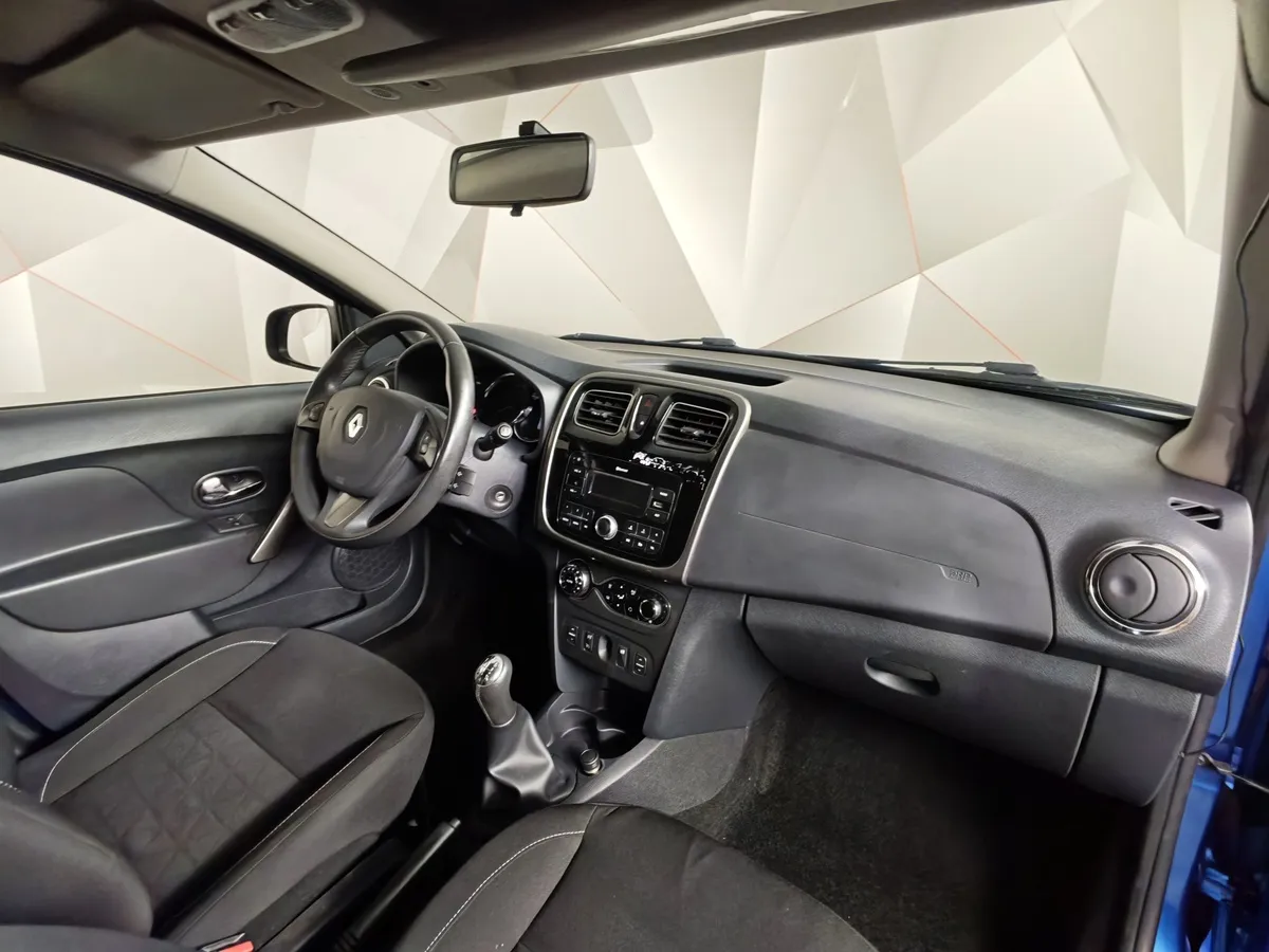 Renault Sandero 1.6 MT (113 л.с.) Stepway Drive Синий в АВИЛОН. Слайд №12