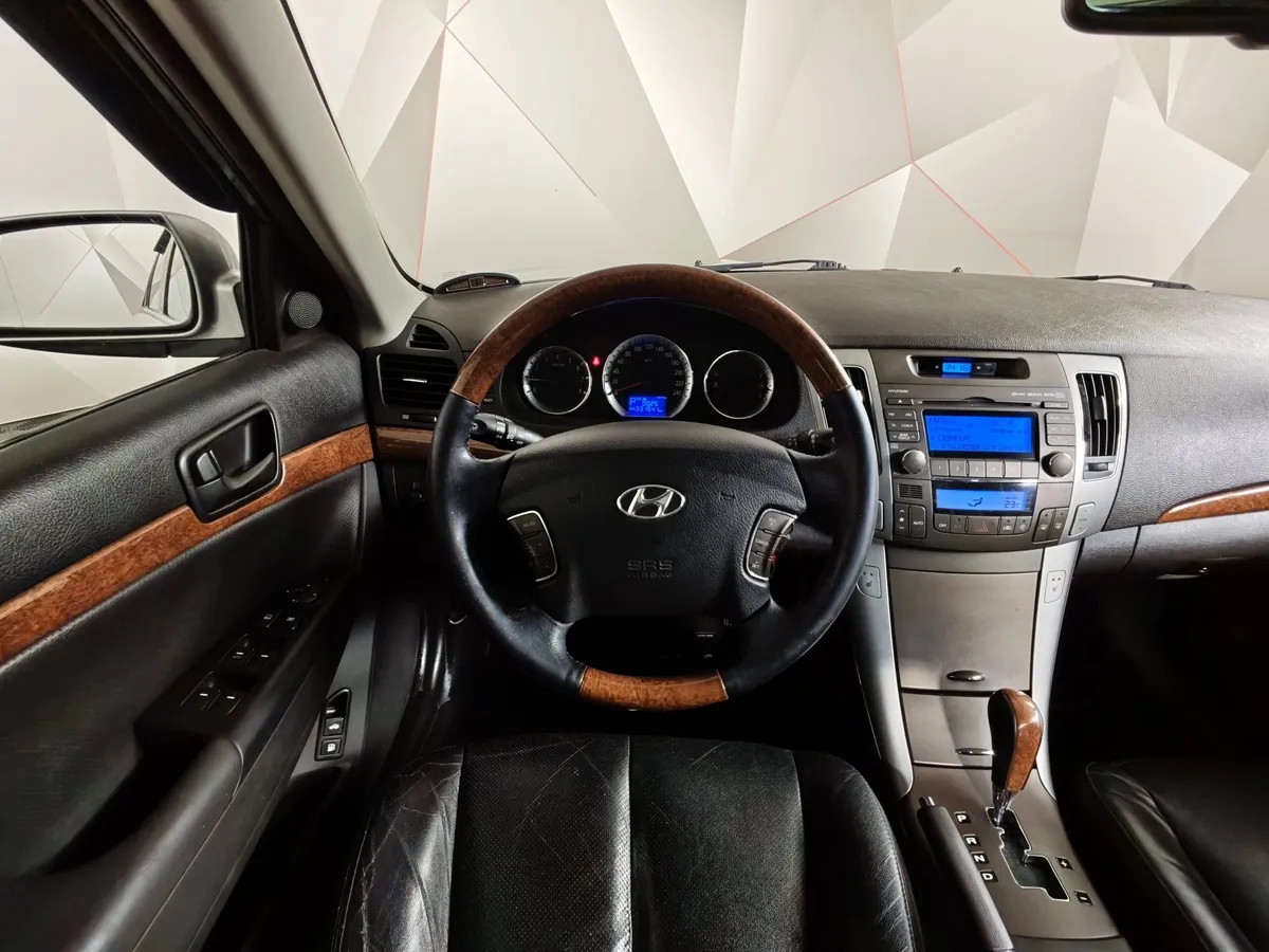 Hyundai Sonata 2.4 AT (174 л.с.) Серый в АВИЛОН. Слайд №19