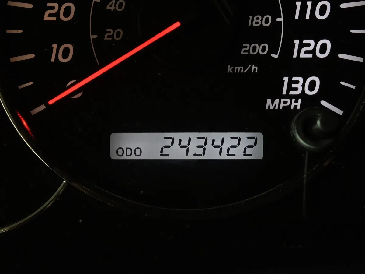 Lexus GX 470 AT (238 л.с.) Коричневый в АВИЛОН. Слайд №17
