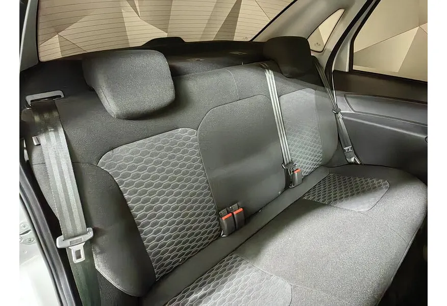 ВАЗ (Lada) Granta 1.6 MT 16 кл (106 л.с.) Серый в АВИЛОН. Слайд №16