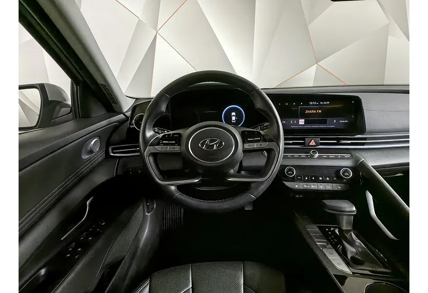 Hyundai Elantra 1.6 AT (128 л.с.) Elegance + Smart Sense Серый в АВИЛОН. Слайд №20