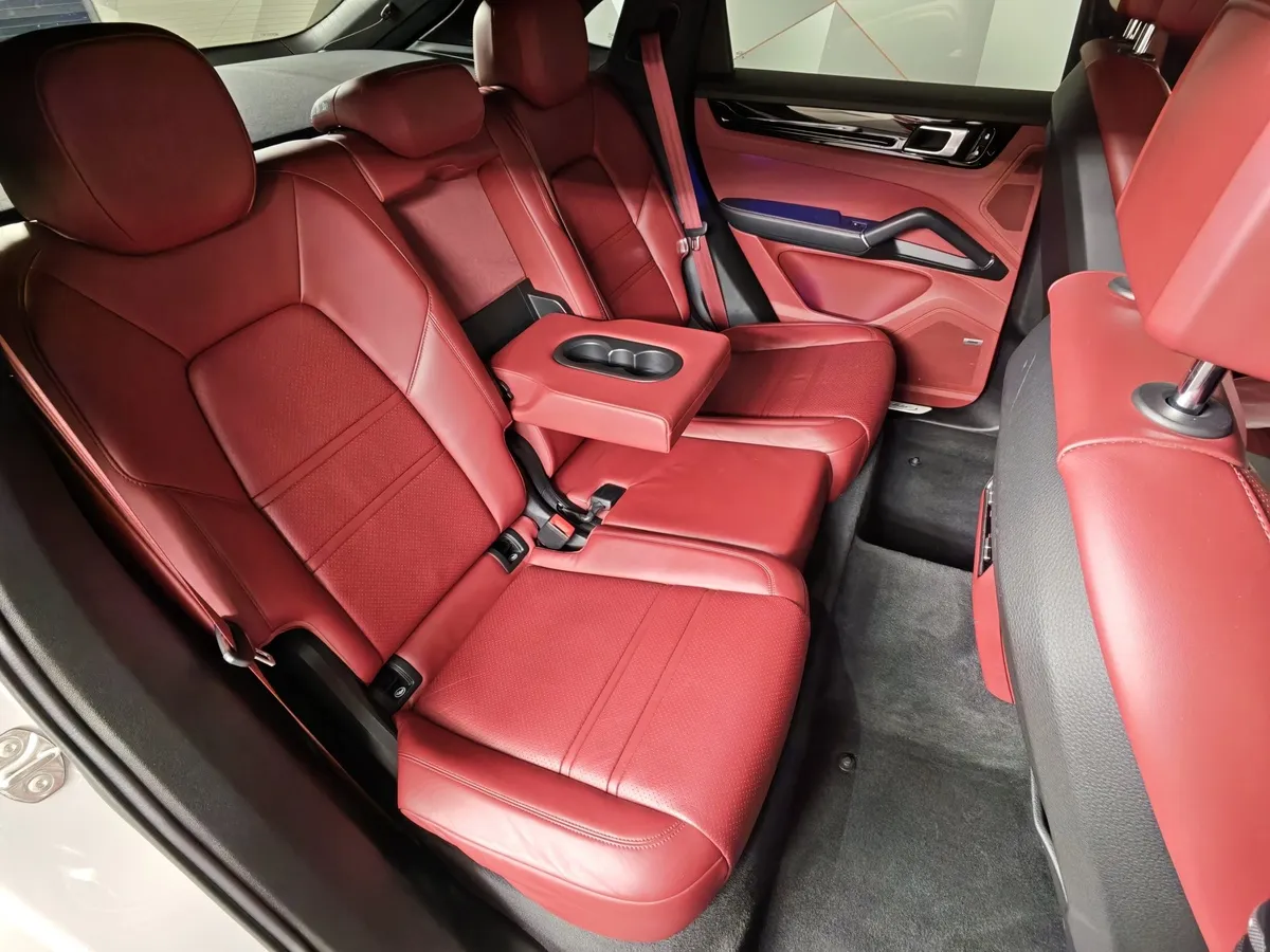 Porsche Cayenne Coupe 3.0 Tiptronic AWD (340 л.с.) Белый в АВИЛОН. Слайд №17
