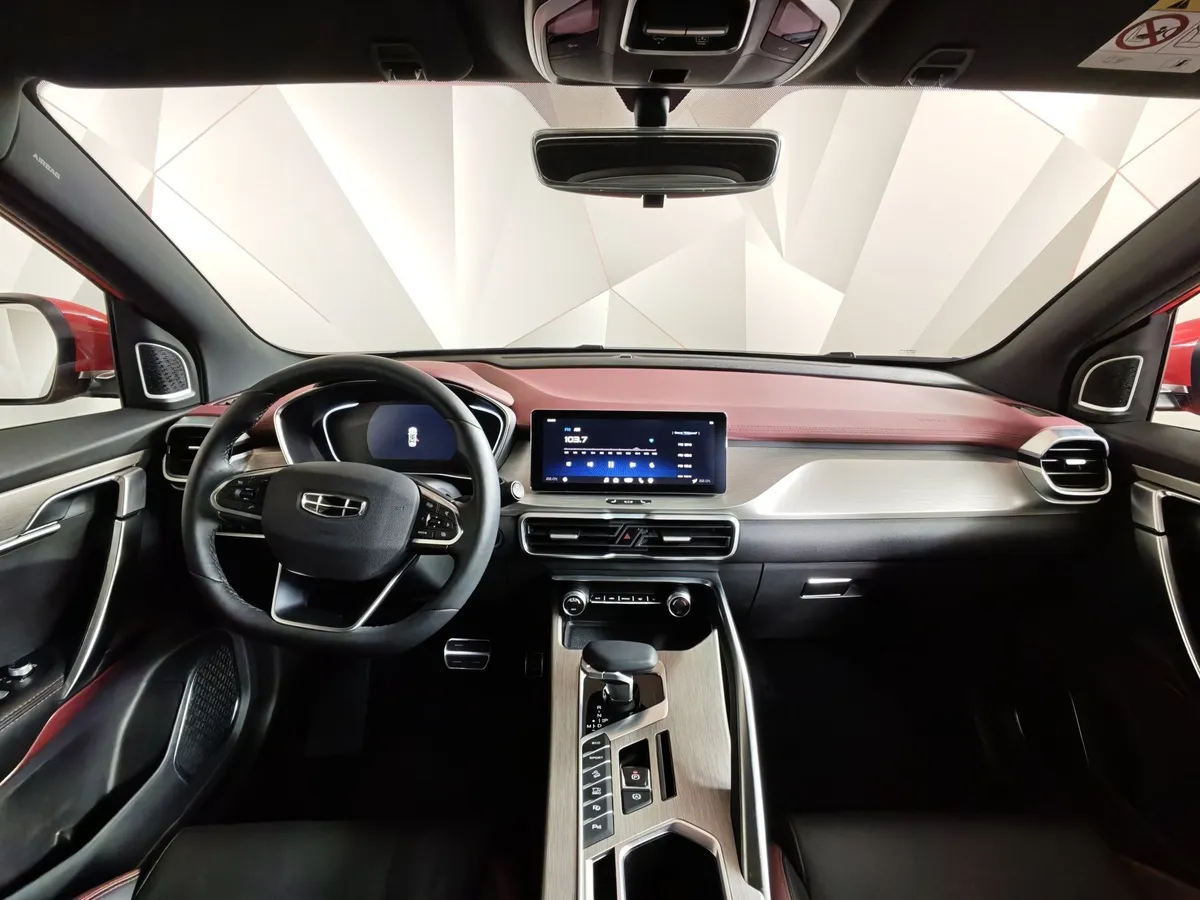 Geely Coolray 1.5T 7DCT 2WD (150 л.с.) Flagship Красный в АВИЛОН. Слайд №14