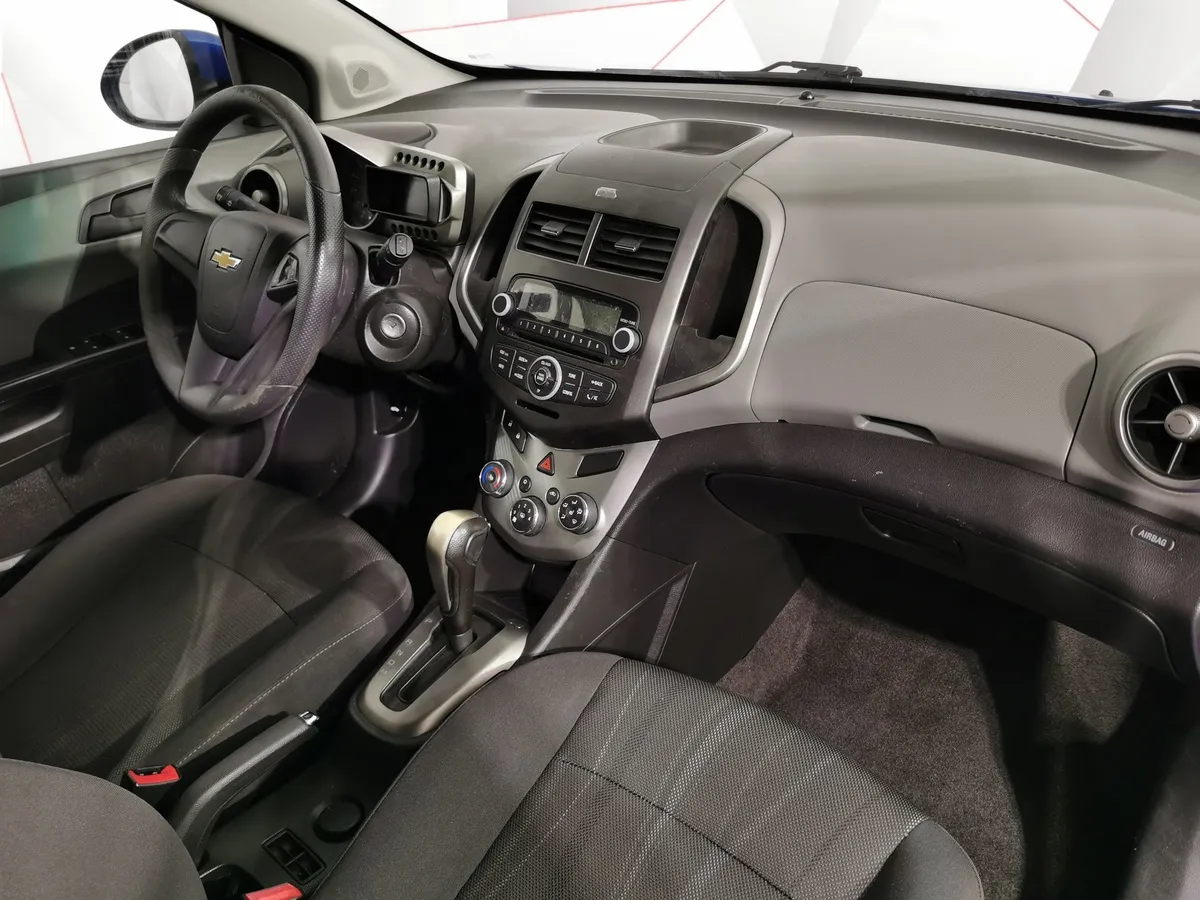 Chevrolet Aveo 1.6 AT (115 л.с.) Синий в АВИЛОН. Слайд №12