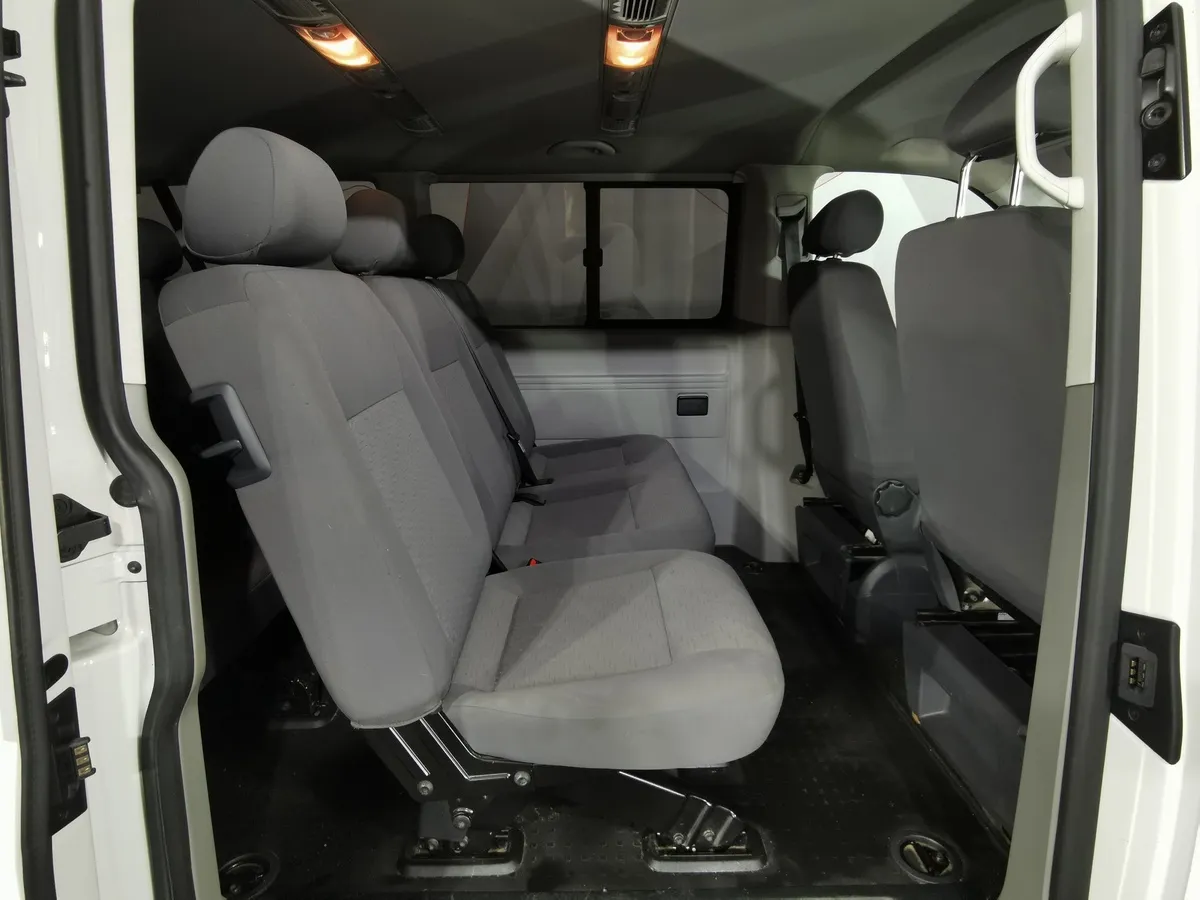 Volkswagen Caravelle 2.0 TDI MT L1 (102 л.с.) Comfortline Белый в АВИЛОН. Слайд №14