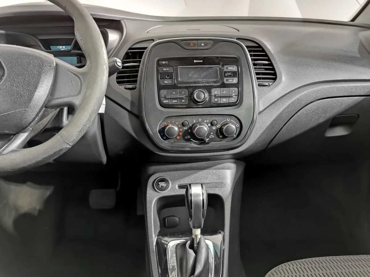 Renault Kaptur 1.6 X-tronic (114 л.с.) Style Серый в АВИЛОН. Слайд №14