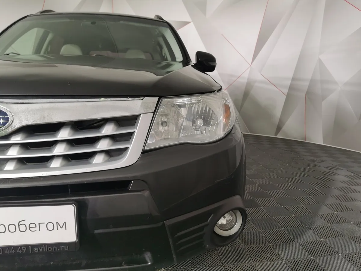 Subaru Forester 2.0X E-AT (150 л.с.) Серый в АВИЛОН. Слайд №10
