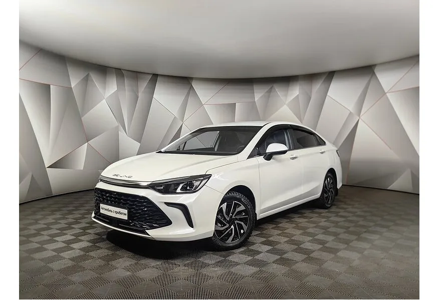 АВИЛОН - BAIC U5 Plus 1.5 MT 2WD (105 л.с) Luxury Белый - slide 9585426